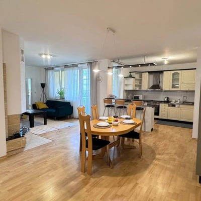 Rental of a spacious 3-room apartment, 105 m², Staré Mesto, Bratislava, Slovakia